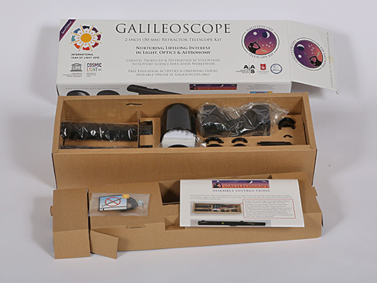 Galileoscope_Box_Contents_533x400